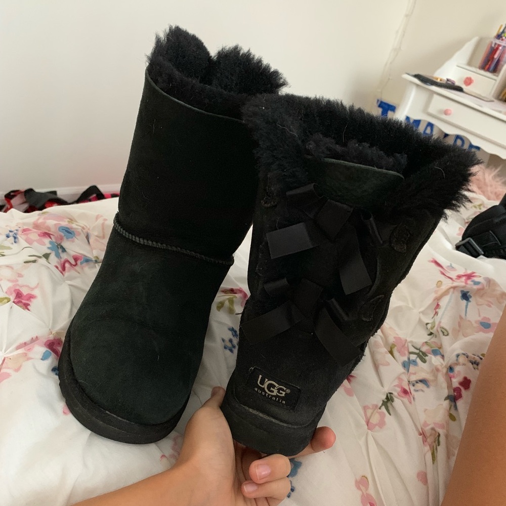 Bailey bow ugg boots and ugg sheepskin care kit